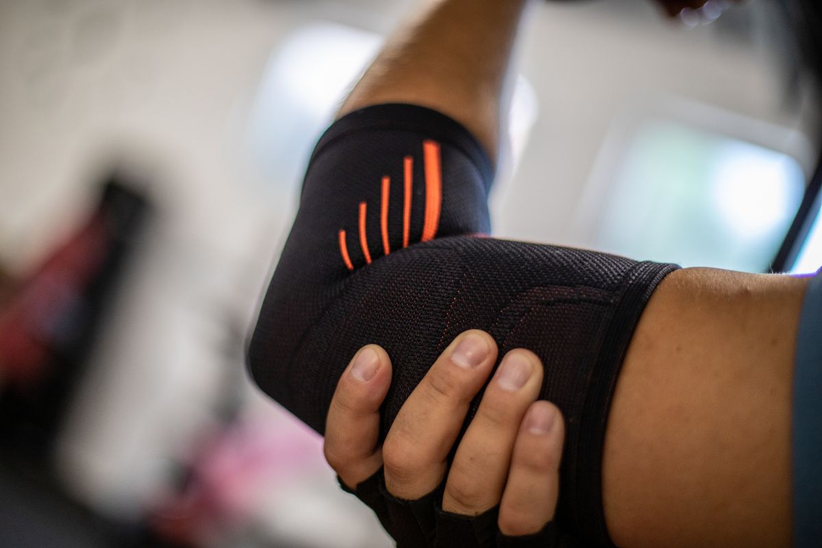 Do Compression Sleeves Help The Tennis Elbow?