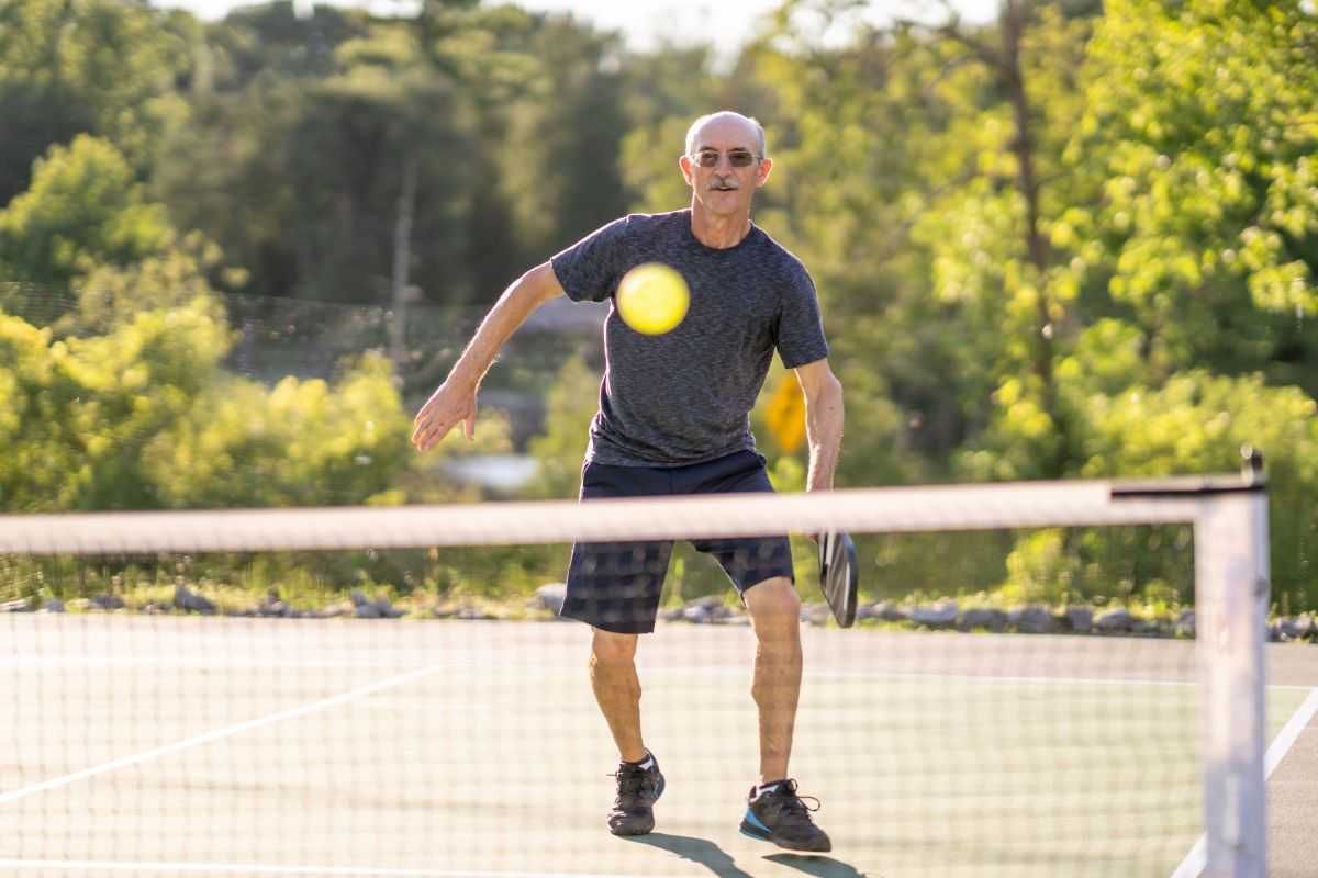 How To Play Singles Pickleball